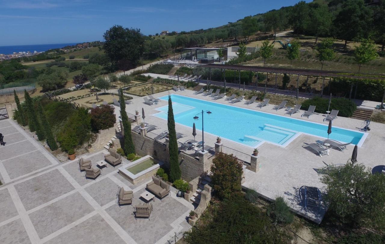 Villa Sant'Angelo ألبا أدرياتيكا المظهر الخارجي الصورة