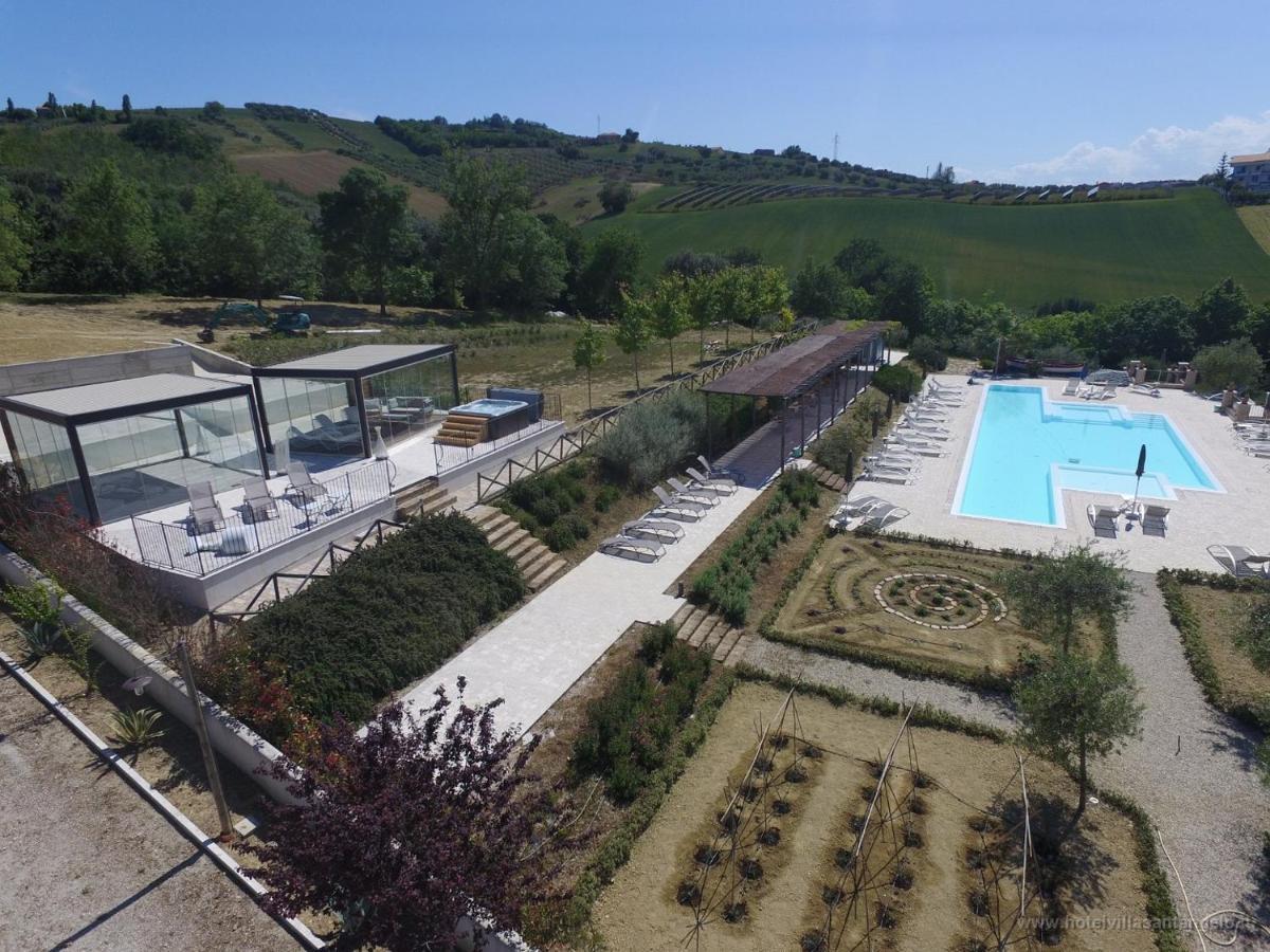 Villa Sant'Angelo ألبا أدرياتيكا المظهر الخارجي الصورة