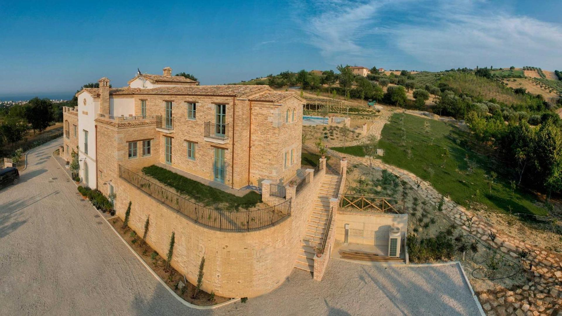 Villa Sant'Angelo ألبا أدرياتيكا المظهر الخارجي الصورة