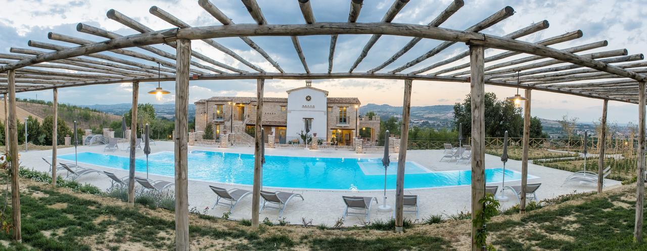 Villa Sant'Angelo ألبا أدرياتيكا المظهر الخارجي الصورة